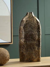 Hoover Furniture Outlet - Ashley Furniture - Wallmond Vase - Vase - A2000821